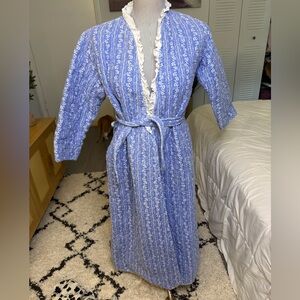 Vintage LL Bean Quilted Blue Floral Women's Robe